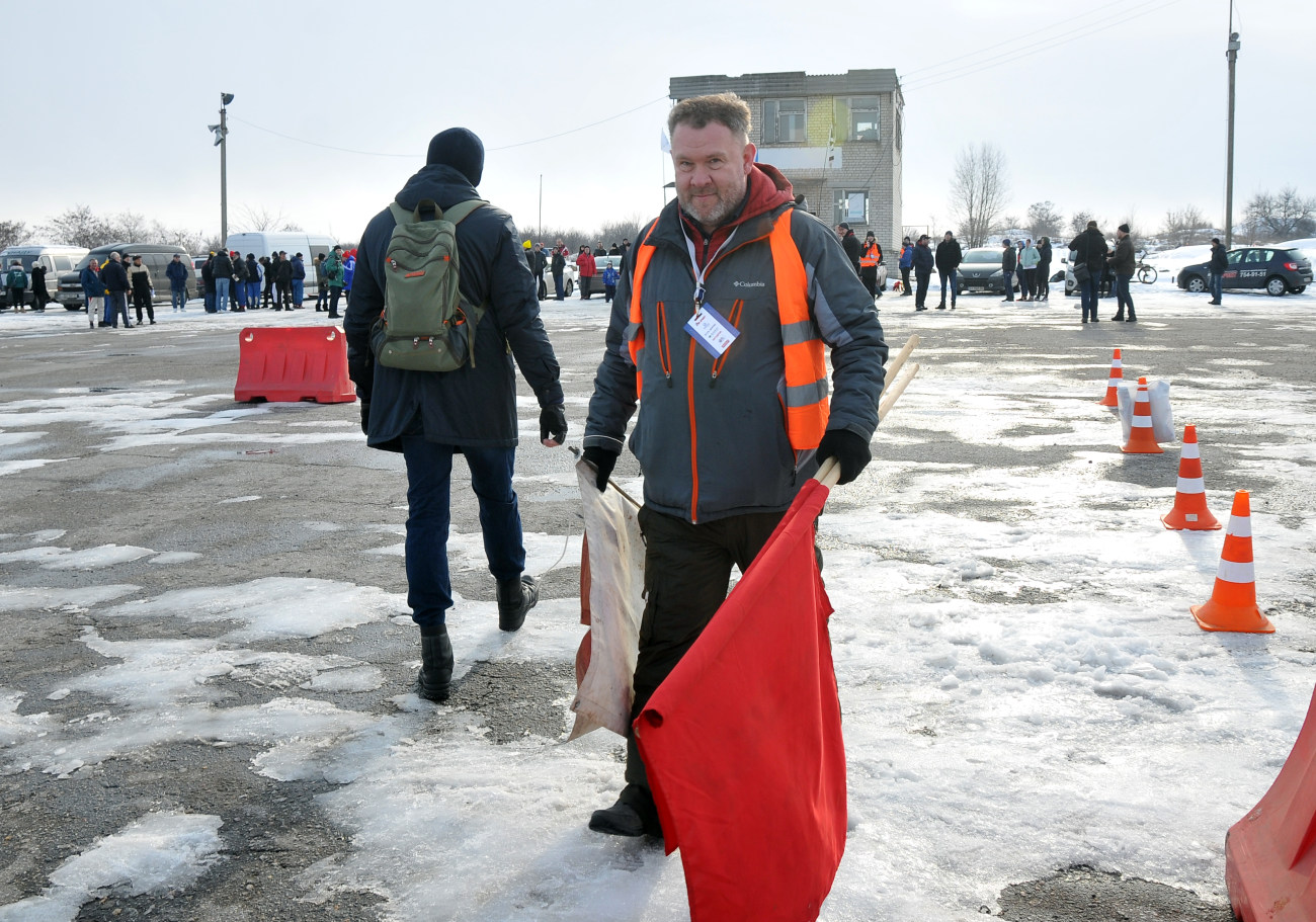 В Харькове прошли гонки ветеранов автоспорта