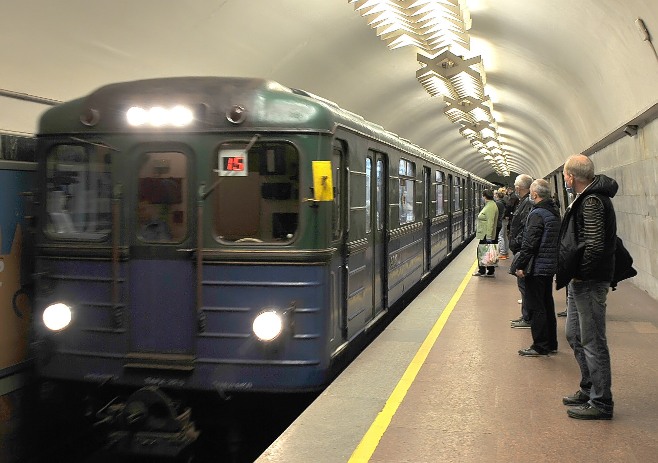 В Украине заработало метро