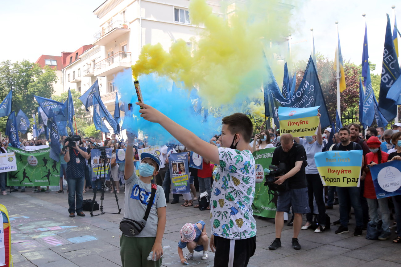 Инвесторы «Укрбуд» грозят Майданом