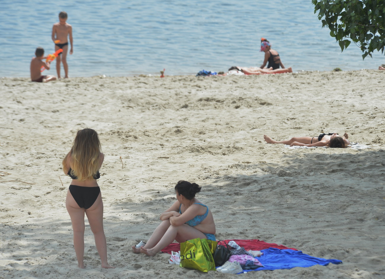 В Киеве купаться можно на 12 пляжах