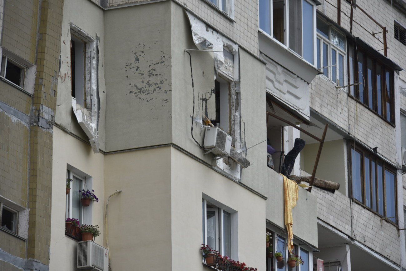 В Киеве на Позняках взорвался дом