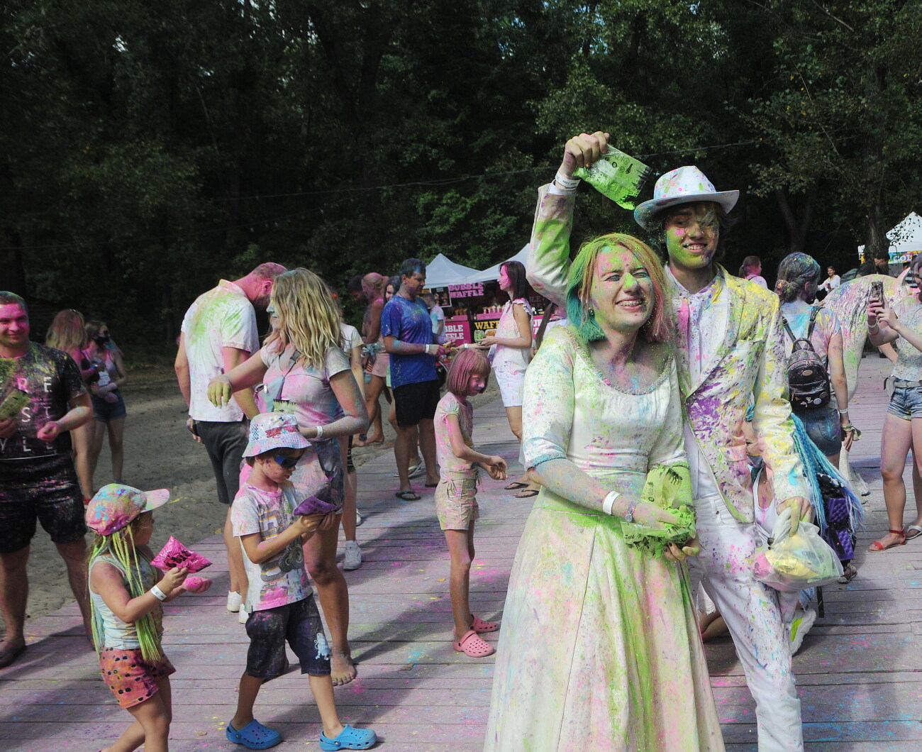 В Киеве состоялся фестиваль красок Холи