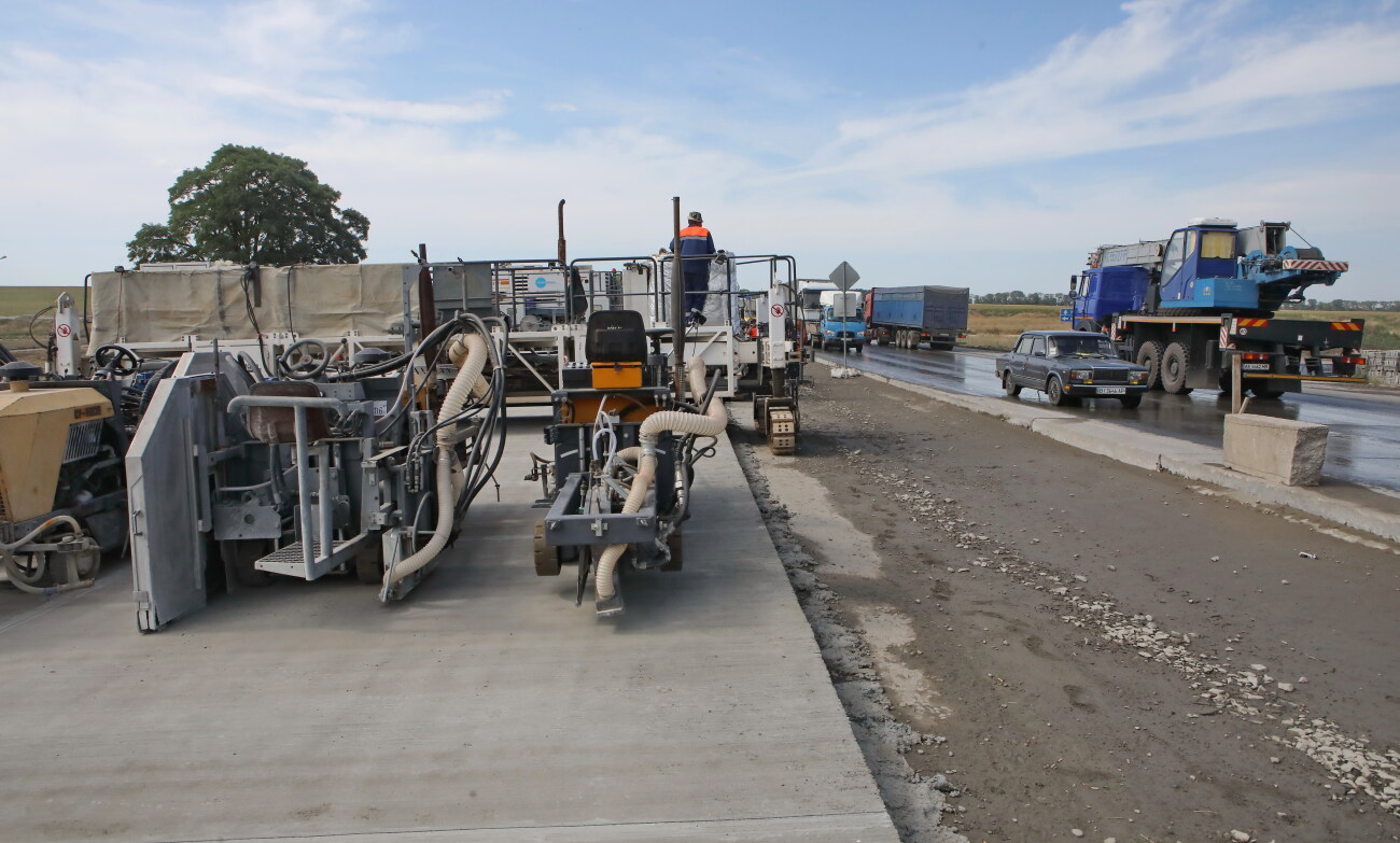 Полтавскую часть новой бетонной дороги Днепр &#8212; Решетиловка планируют завершить в этом году