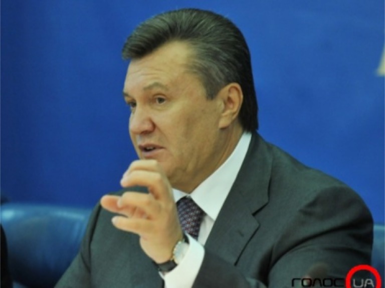 В.Янукович хоче взятися за видобуток нафти та газу на території Венесуели