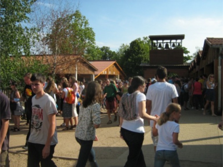 Феномен Тезе, або подорож в Країну єднання