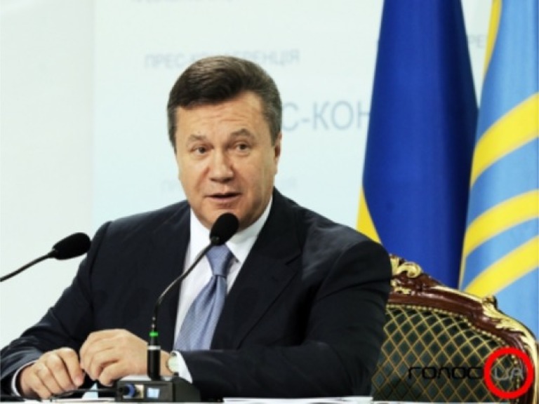 Янукович підписав українсько-молдовську Угоду про права національних меншин