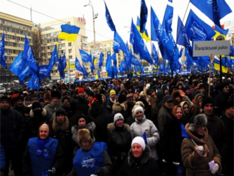 На місцевих виборах Партія регіонів втратила понад три мільйони голосів виборців