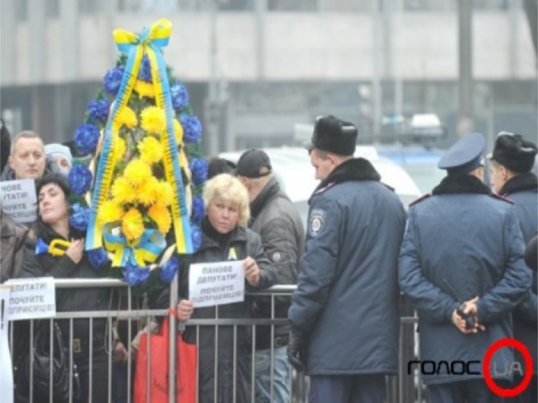 Підприємці не стримали слова й пішли з-під стін Верховної Ради