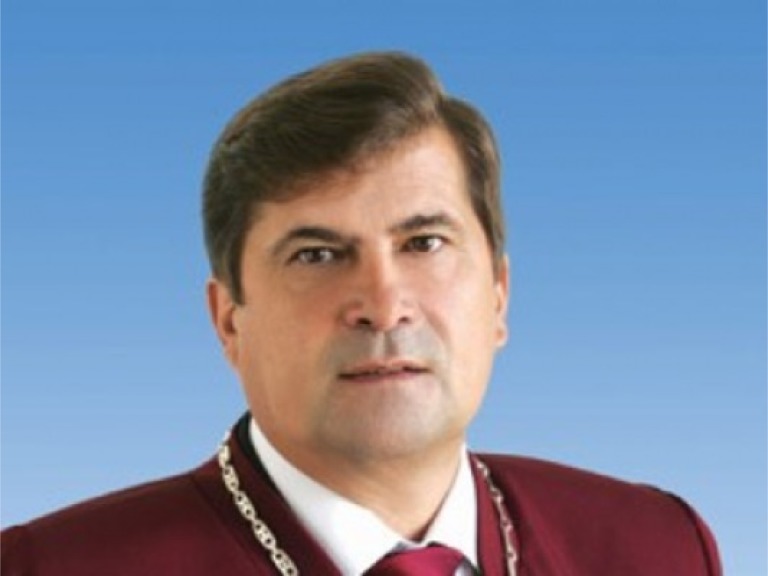 КСУ дозволив проводити вибори у 2012 році