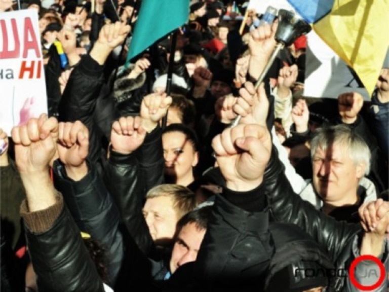 Мітингувальники заявили, що змушені політизувати свій протест