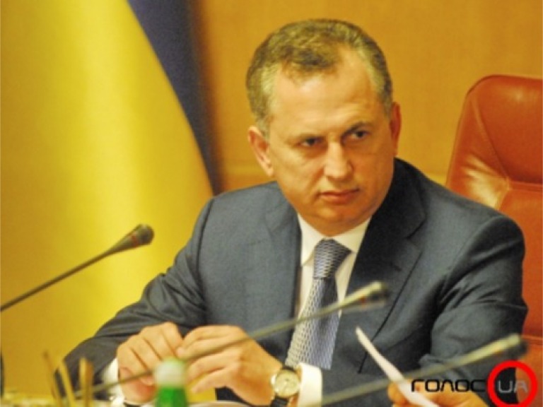 Азаров представив колективу Віце-прем&#8217;єр-міністра України – міністра інфраструктури Колеснікова