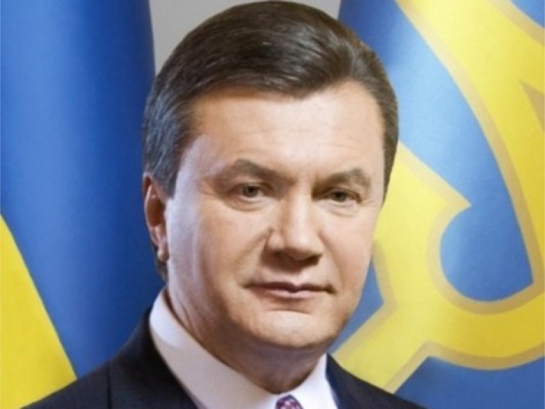 Янукович мріє, щоб люди були добрішими та мали побільше радощів