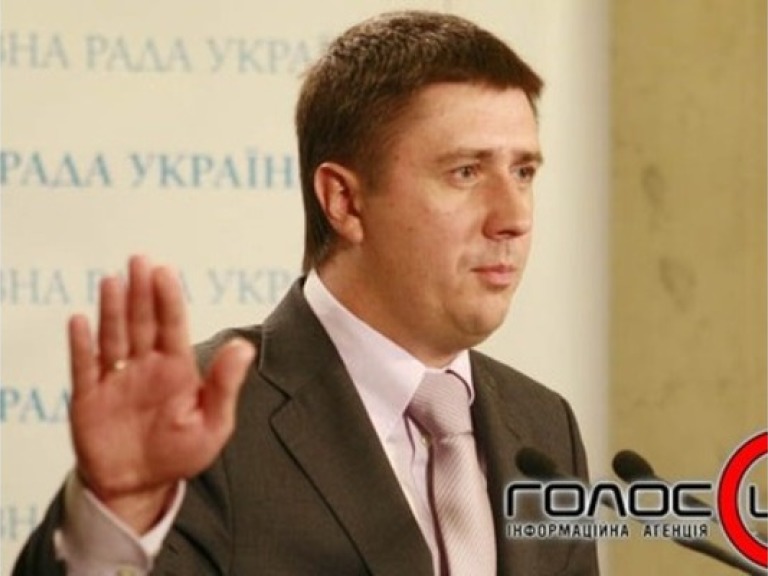 Кириленко думає, що його викликали до прокуратури через бійку в парламенті після “харківських угод”