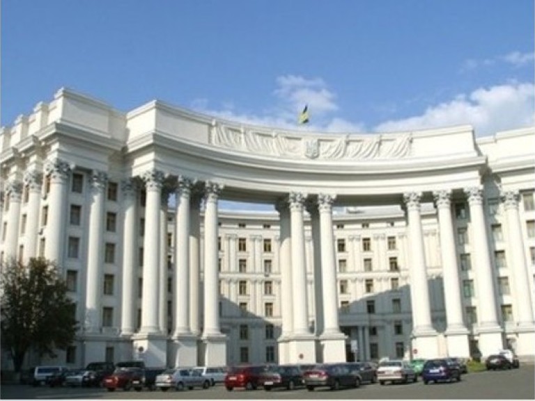 МЗС підтвердило, що українська бібліотека у Москві відновила роботу