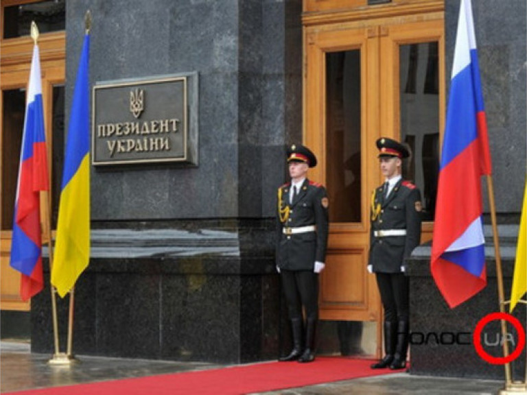 Адміністрація Президента поширила квітневе рішення суду про позбавлення Героя Бандери?