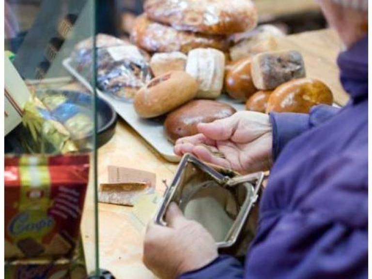 Мінімальні соцстандарти стають все меншими…