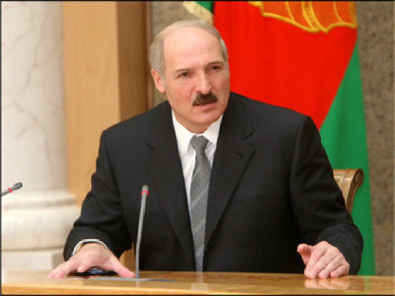 Лукашенко приедет в Киев в апреле