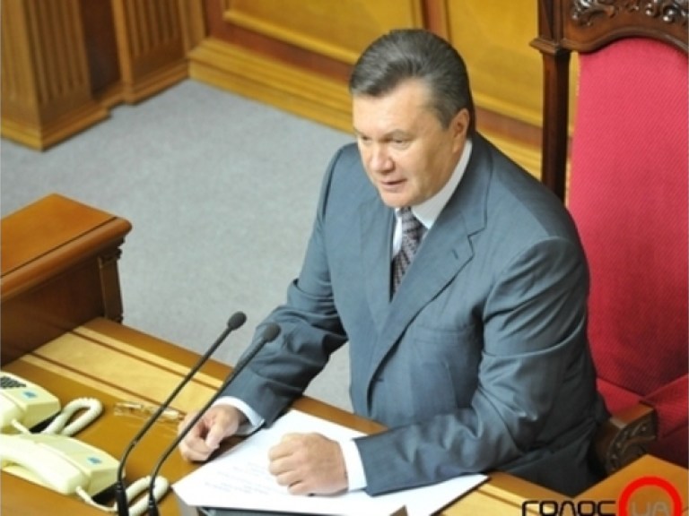 Сектор безопасности и обороны Украины критически ослаблен, &#8212; Янукович