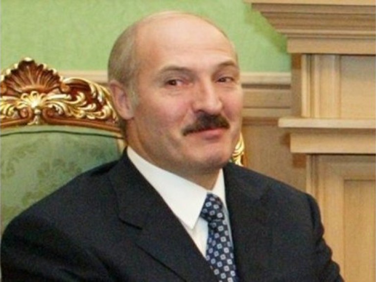 В Партии регионов советуют Лукашенко забыть, что он был председателем колхоза