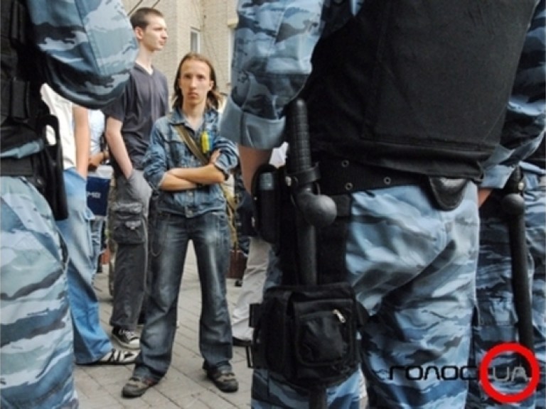 Милиция возбудила 5 уголовных дел в связи с беспорядками во Львове 9 мая