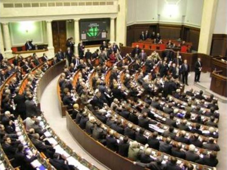 Народные депутаты обсудят сегодня Львов и Луценко