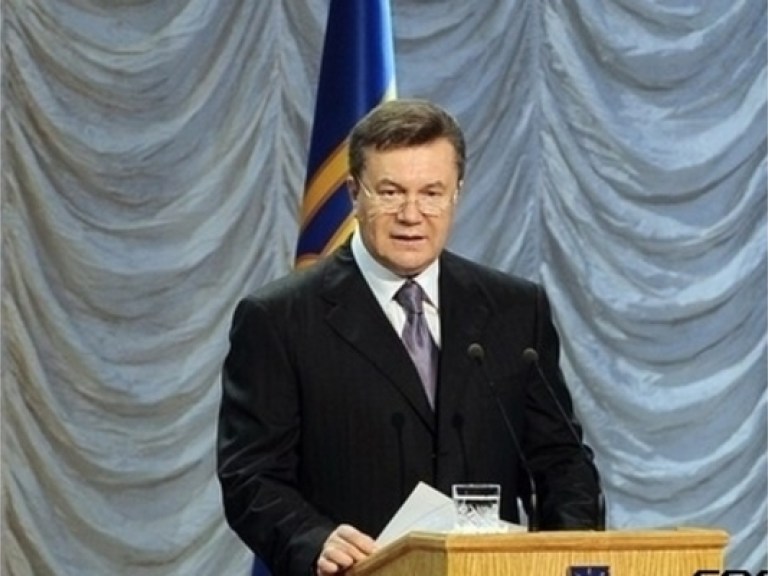 Янукович распорядился создать рабочую группу по вопросам взаимодействия с Таможенным союзом
