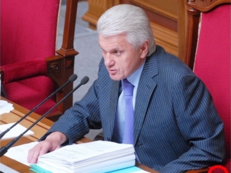 Литвин считает, что пенсионную реформу не нужно принимать наспех
