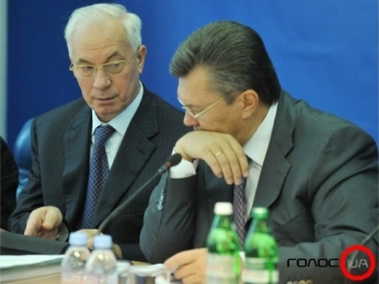 Слухи об отставке Азарова &#8212; это попытка ослабить власть &#8212; Янукович