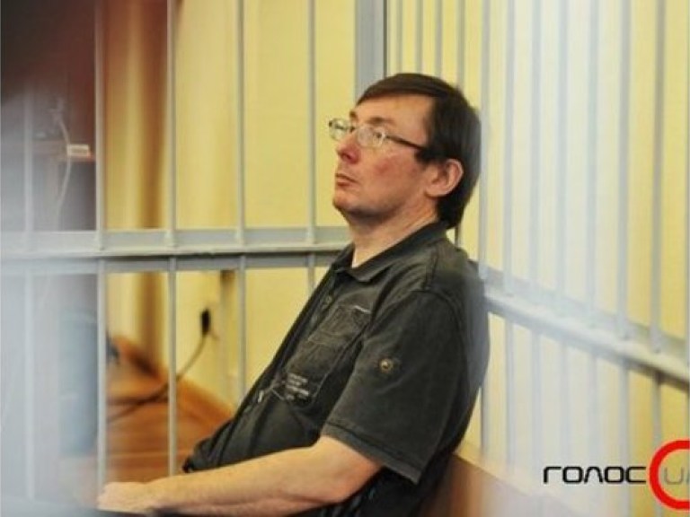 Фомин надеется, что Луценко не вынесут обвинительный приговор