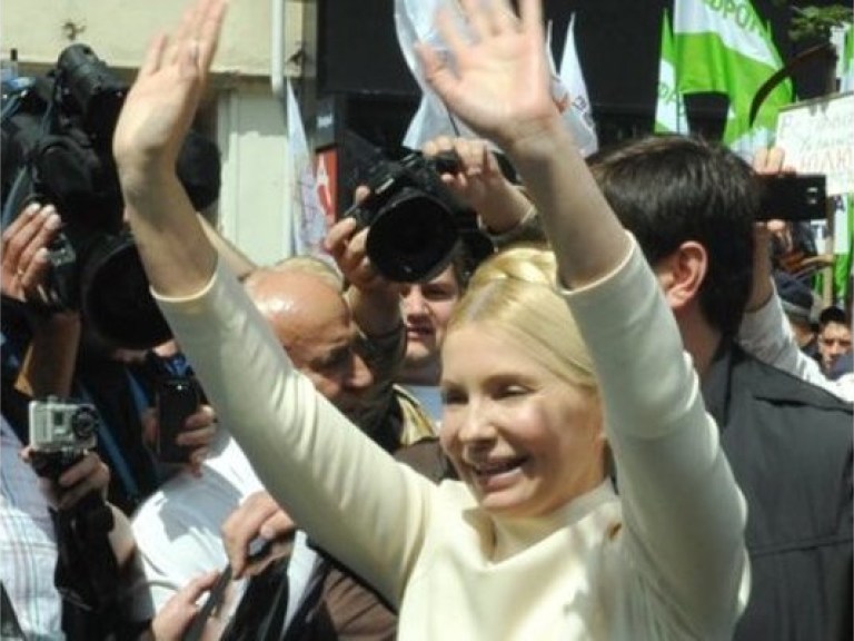 Тимошенко остается на свободе (дополнено)