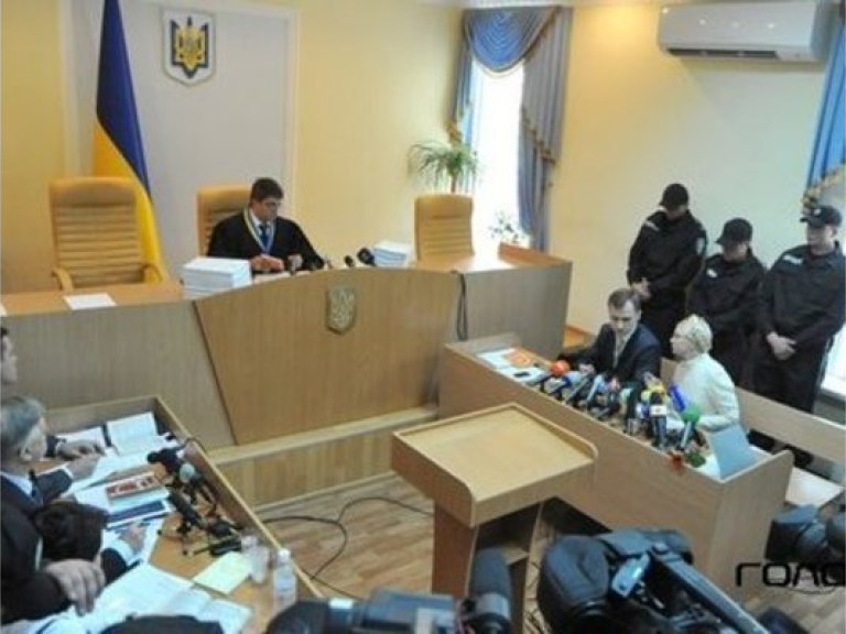 Печерский суд начал допрашивать Дубину по делу Тимошенко