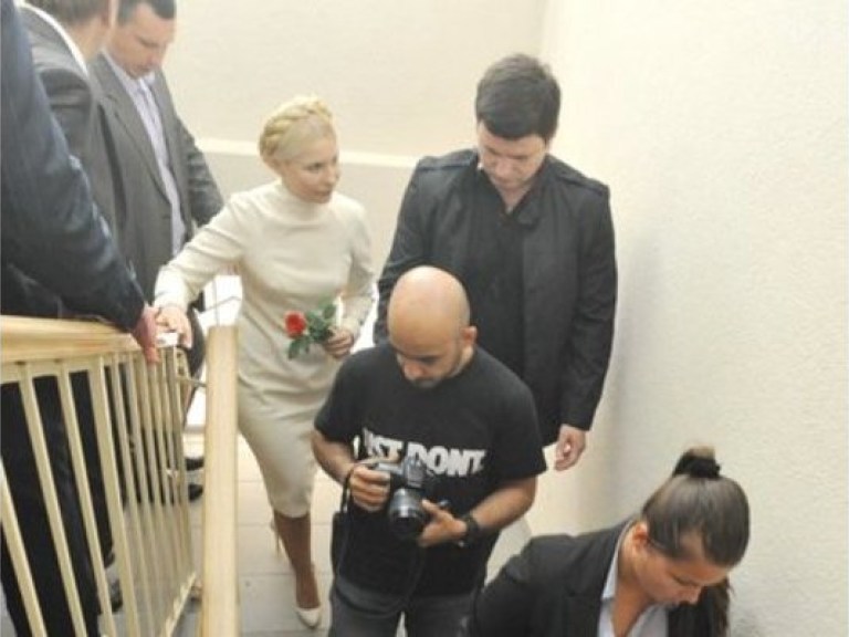 Защита Тимошенко просит отпустить ее под залог