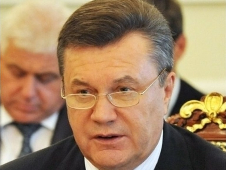 По газовым контрактам с Россией Украина подаст в суд только в крайнем случае — Янукович