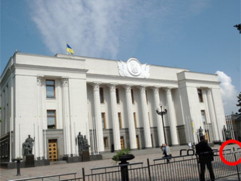 Томенко закрыл заседание парламента — депутаты встретятся 20 сентября