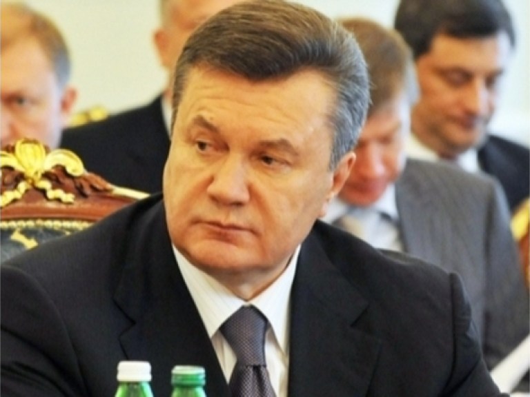 Янукович утвердил состав рабочей группы по подготовке Всеукраинского совещания по вопросам защиты прав ребенка