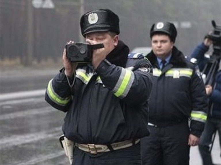 Работу ГАИшников можно снимать на видео — МВД