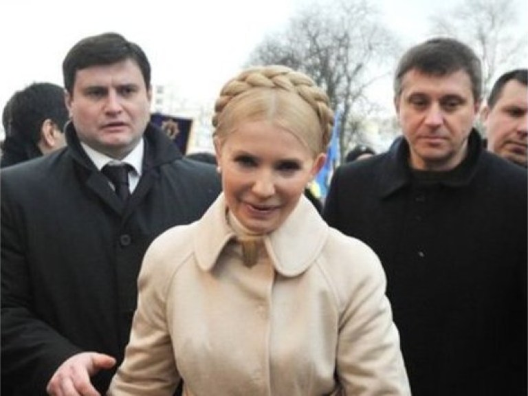 «Регионалы» не исключают снятия с Тимошенко уголовной ответственности, если она возместит убытки