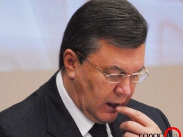 Янукович обещает пересмотреть вопрос возврата сбережений вкладчикам Сбербанка СССР
