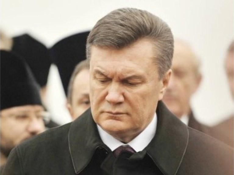 Янукович молчал минуту в Бабьем Яру
