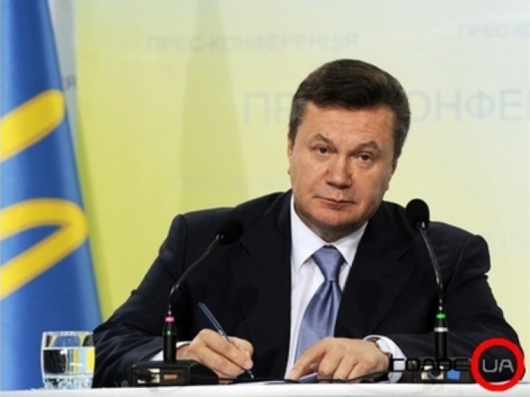 Янукович усилил ответственность за разглашение информации с ограниченным доступом