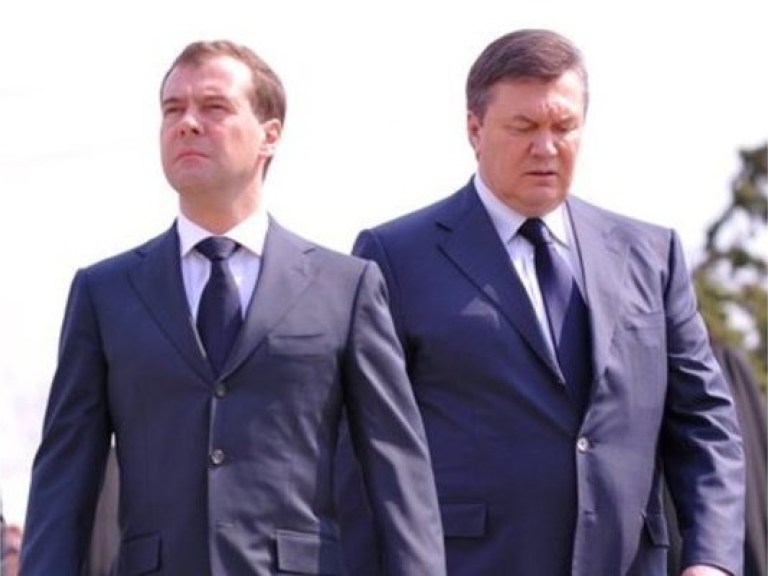 Янукович и Медведев будут обсуждать газ, а не Тимошенко &#8212; эксперт