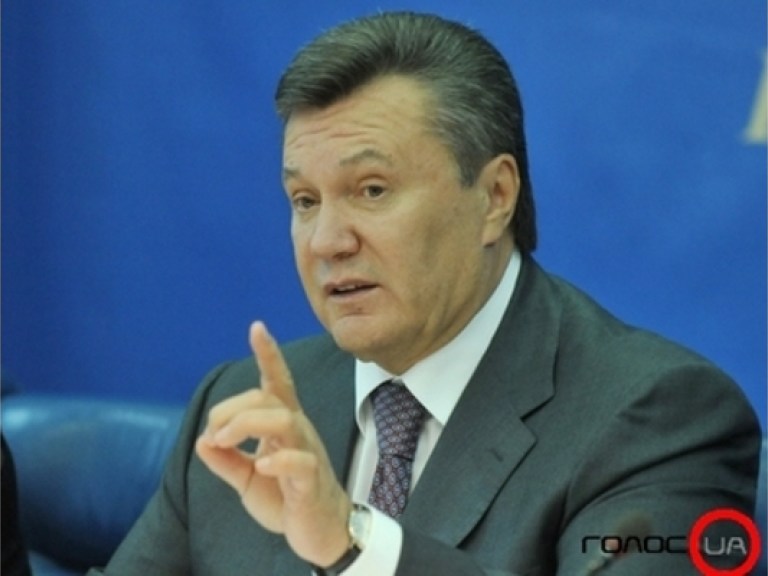 Янукович не слушает ни Вашингтон, ни ЕС — западные СМИ