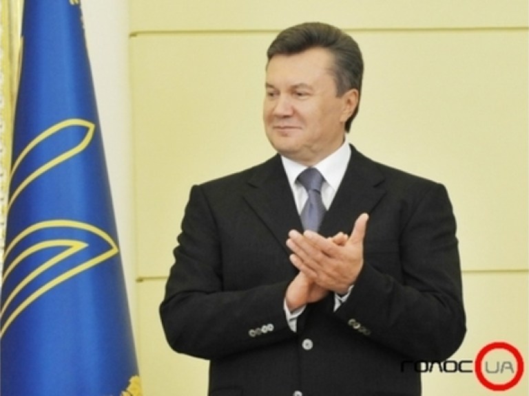 Янукович увидел рост зарплат, ВВП и промпроизводства