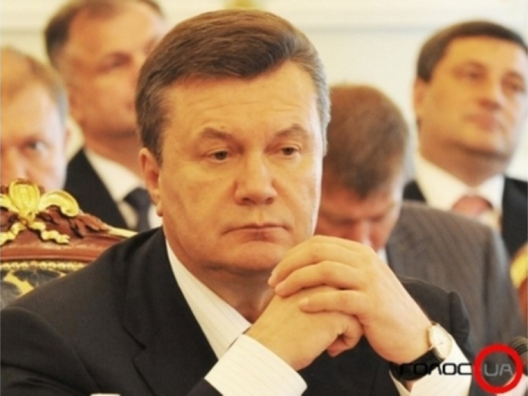 Янукович пожелал коллеге из Анголы здоровья