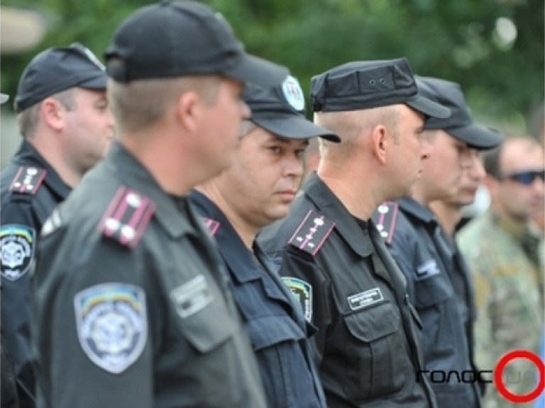 Донецкую милицию перевели на усиленный режим из-за возможных терактов