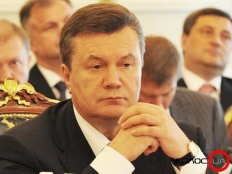 Янукович в декабре посетит заседание ЕврАзЭС в Москве