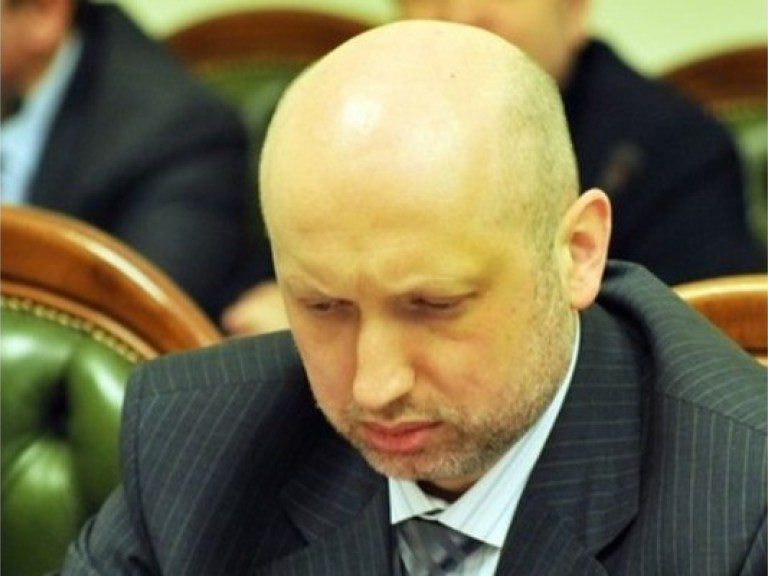 Турчинов: Тимошенко хотят обследовать медики из Канады