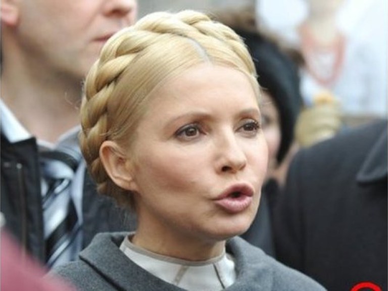 Налоговые милиционеры знакомят Тимошенко с материалами судебных экспертиз