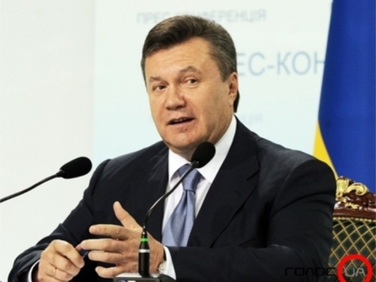 Янукович потребовал от милиции усилено бороться с коррупцией и наркобизнесом