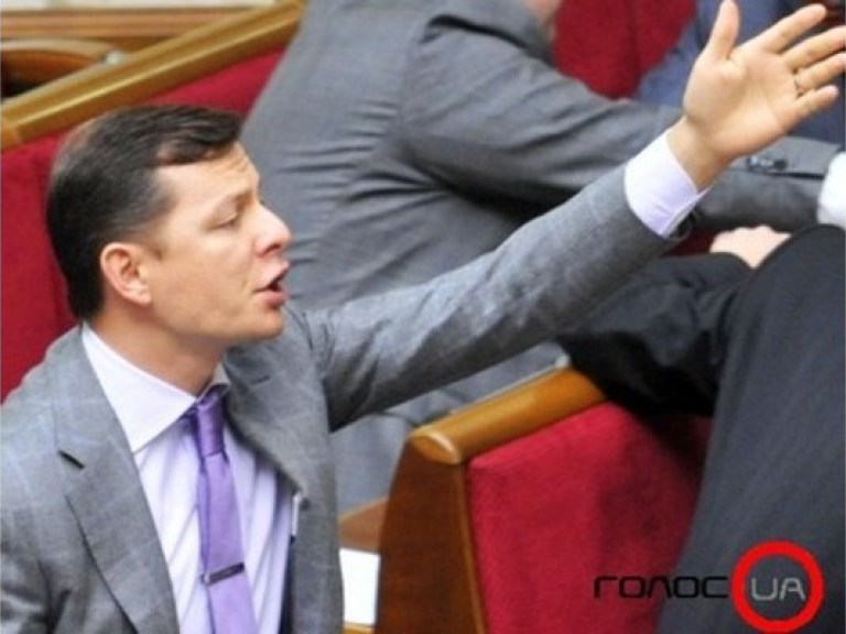 Азаров отказался разговаривать с Ляшко в парламенте